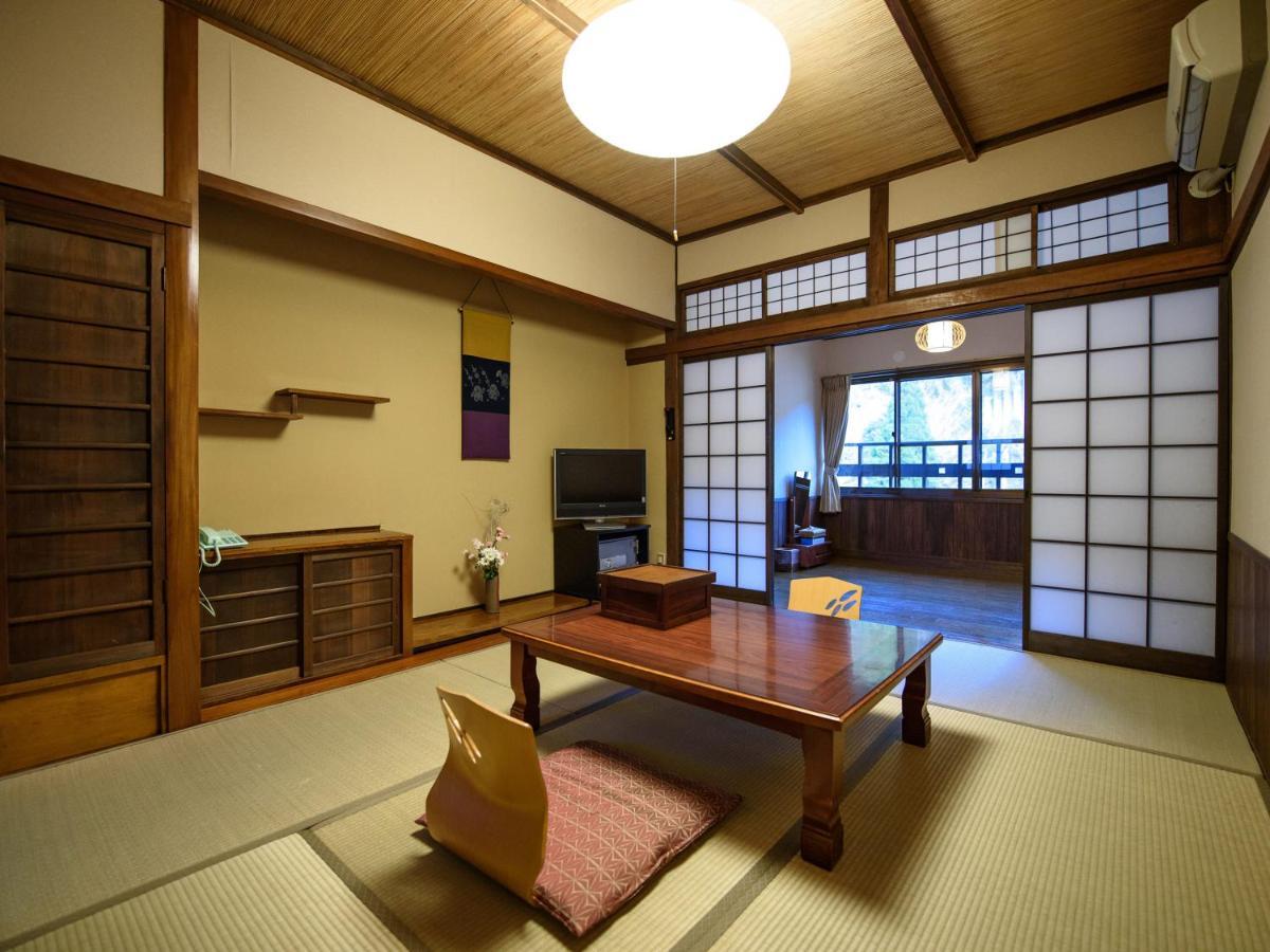 Hotel Yunohira Kamiyanagiya Yufu Zewnętrze zdjęcie
