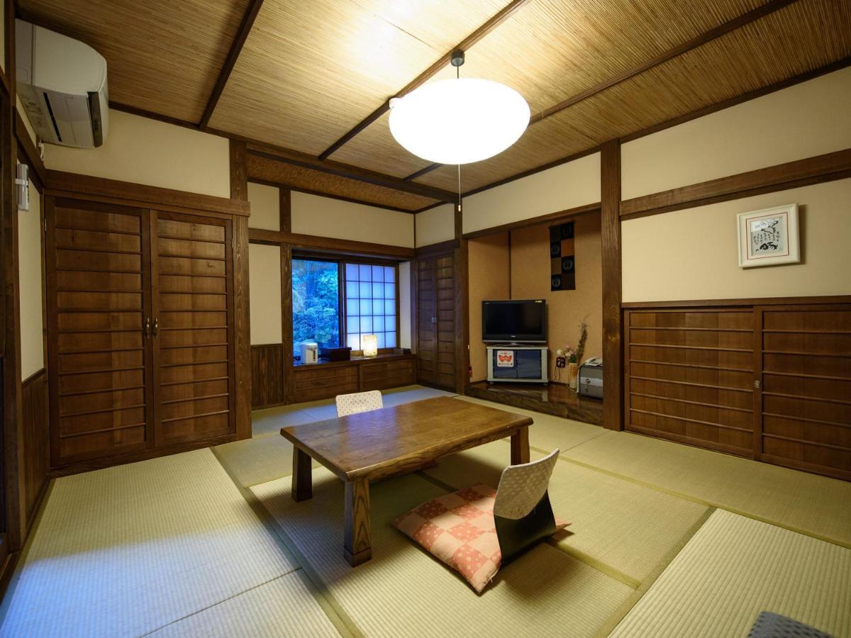 Hotel Yunohira Kamiyanagiya Yufu Zewnętrze zdjęcie