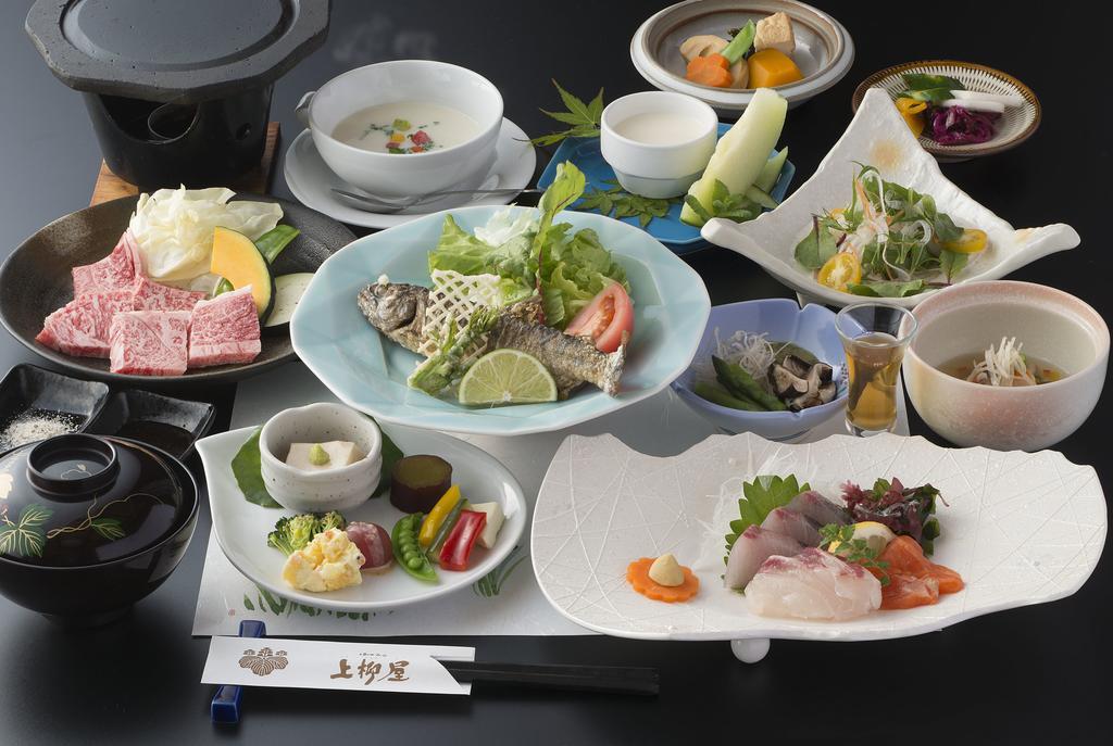 Hotel Yunohira Kamiyanagiya Yufu Zewnętrze zdjęcie