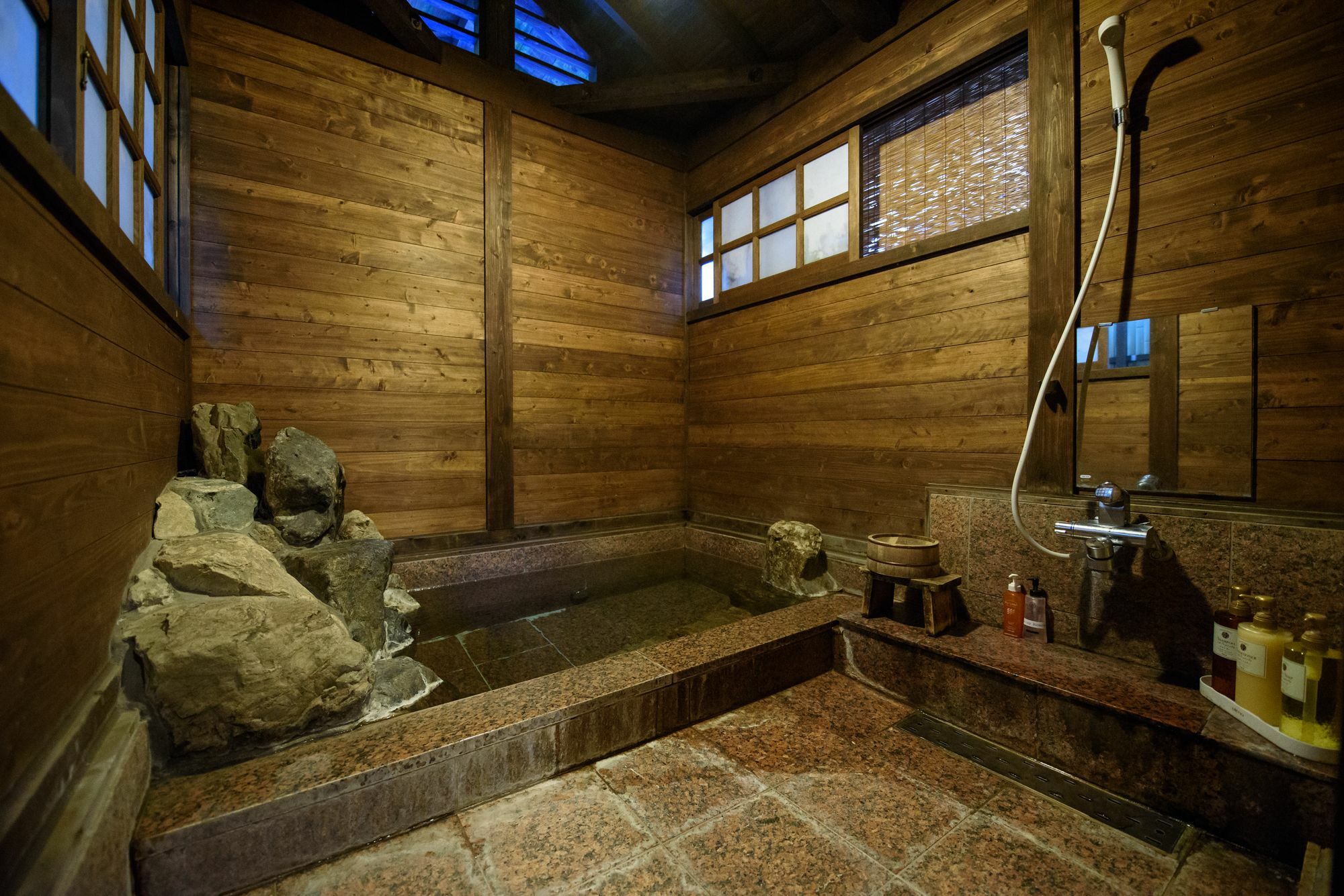 Hotel Yunohira Kamiyanagiya Yufu Zewnętrze zdjęcie